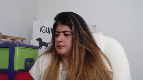 Skyler online show from 01-17-25, 04:04