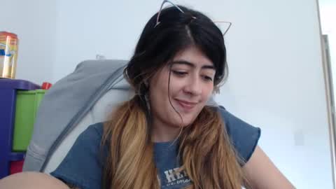 Skyler online show from 02-18-25, 07:52