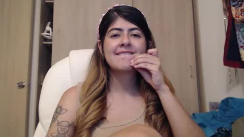 Skyler online show from 03-02-25, 02:51