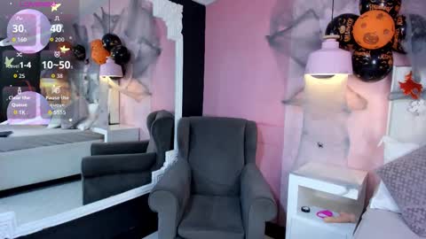 Snapshot of skylerbloom chatting on 10-26-25, 03:01 skylerbloom online show from 10-26-25, 03:01