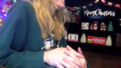 skylerlynn online show from 12-14-25, 11:53