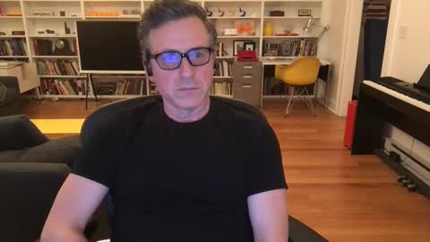 Skyline3371 online show from 02-25-25, 06:47