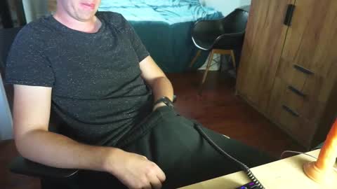 skylinebaby online show from 10-04-25, 03:10