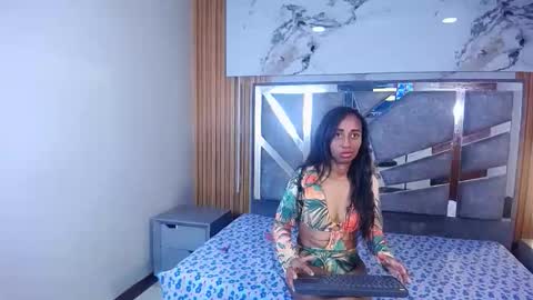 Snapshot of skymarincl202 chatting on 04-15-26, 04:25 Sky Marin.. online show from 04-15-26, 04:25