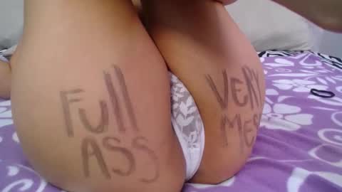 Snapshot of skynny_horney chatting on 12-21-24, 10:50 Skynny online show from 12-21-24, 10:50