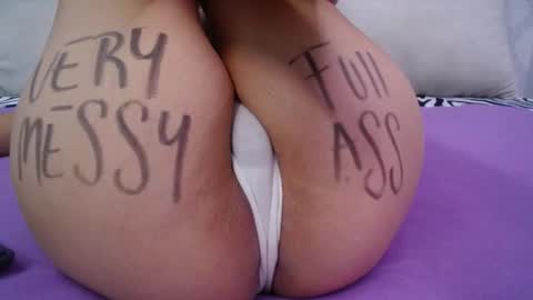 Snapshot of skynny_horney chatting on 01-09-25, 12:03 Skynny online show from 01-09-25, 12:03