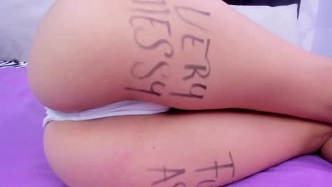 Snapshot of skynny_horney chatting on 01-27-25, 11:54 Skynny online show from 01-27-25, 11:54