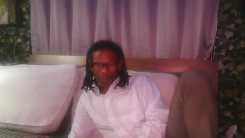 skyonetoo3 online show from 09-19-25, 11:05