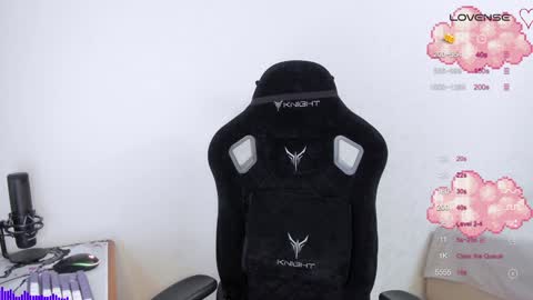 Snapshot of skyqueeni chatting on 01-09-25, 08:34 Nastya online show from 01-09-25, 08:34