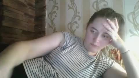 skyressie333 online show from 12-03-25, 08:51