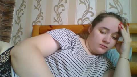 skyressie333 online show from 02-15-26, 06:21