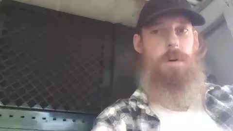 Snapshot of skyviper88 chatting on 09-20-25, 06:20 Sky Viper online show from 09-20-25, 06:20