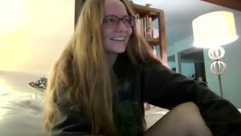 Sky Winters online show from 09-27-25, 09:42