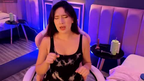 Snapshot of skyylee_ chatting on 05-14-26, 02:13 abby online show from 05-14-26, 02:13