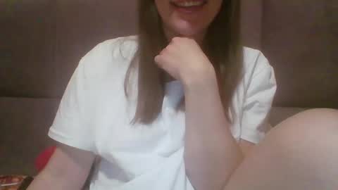 Snapshot of sladkiegubki chatting on 02-21-25, 09:43 Sladkiegubki online show from 02-21-25, 09:43