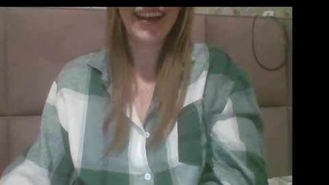 Snapshot of sladkiegubki chatting on 09-12-25, 09:48 Sladkiegubki online show from 09-12-25, 09:48