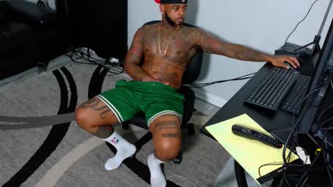 nasty twitter KASHCARTERATL online show from 11-22-25, 08:19