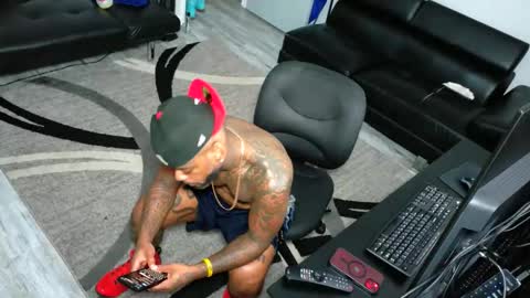 nasty twitter KASHCARTERATL online show from 12-21-25, 06:04