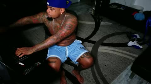 Snapshot of slangondemhoes chatting on 06-10-26, 05:01 nasty twitter KASHCARTERATL online show from 06-10-26, 05:01