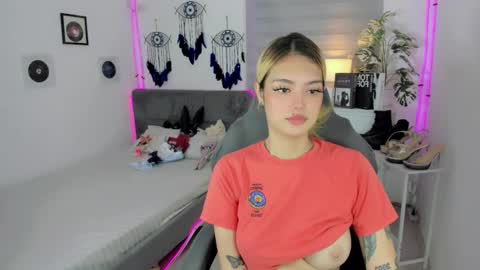 Snapshot of slaughtyalexxx chatting on 01-12-26, 11:32 Alexandria my love online show from 01-12-26, 11:32