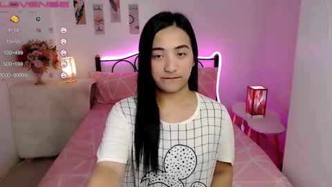 Snapshot of slave_amanda69 chatting on 12-20-24, 01:00 Queen Cyrine online show from 12-20-24, 01:00