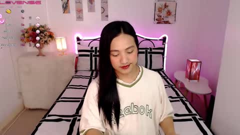 Snapshot of slave_amanda69 chatting on 02-13-25, 11:39 Queen Cyrine online show from 02-13-25, 11:39