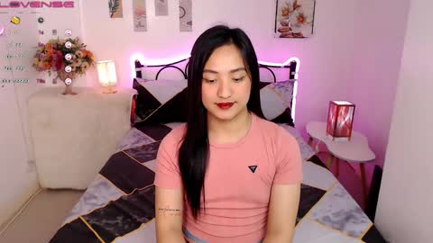 Snapshot of slave_amanda69 chatting on 02-17-25, 07:04 Queen Cyrine online show from 02-17-25, 07:04