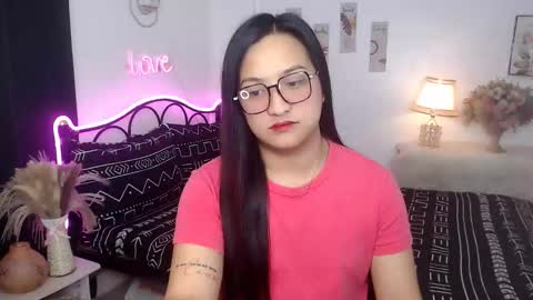 Snapshot of slave_amanda69 chatting on 09-21-25, 11:50 Queen Cyrine online show from 09-21-25, 11:50