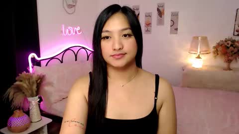 Snapshot of slave_amanda69 chatting on 10-23-25, 04:01 Queen Cyrine online show from 10-23-25, 04:01