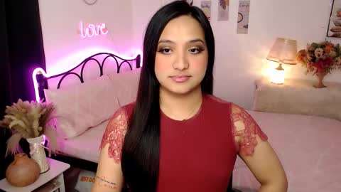 Queen Cyrine online show from 11-18-25, 09:03