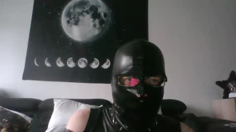 Snapshot of slaveforgodess chatting on 12-13-24, 01:22 slaveforgodess online show from 12-13-24, 01:22