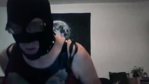 Snapshot of slaveforgodess chatting on 10-12-25, 01:15 slaveforgodess online show from 10-12-25, 01:15