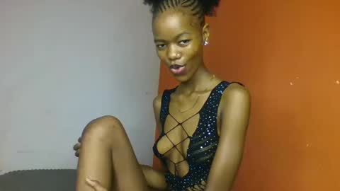 Snapshot of slaybby chatting on 03-09-25, 03:27 Slaybby online show from 03-09-25, 03:27