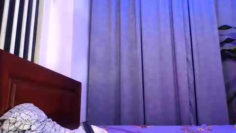 Snapshot of slcouple7 chatting on 01-06-25, 01:31 Slcouple online show from 01-06-25, 01:31