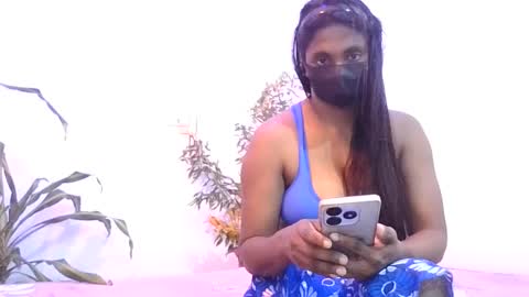 Snapshot of slcouple7 chatting on 02-13-25, 05:05 Slcouple online show from 02-13-25, 05:05