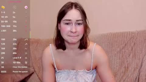 Snapshot of sleeeepy_af chatting on 04-29-26, 03:38 Alice online show from 04-29-26, 03:38