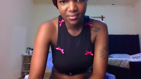 sleek_ass online show from 10-01-25, 07:14