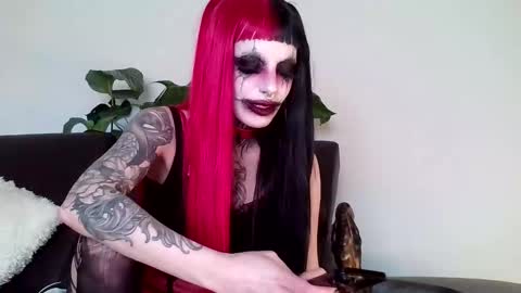 sleeperly online show from 10-31-25, 07:26