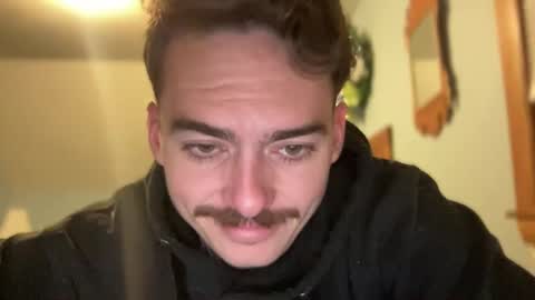 Snapshot of slickmass chatting on 01-03-25, 11:01 SlickMass online show from 01-03-25, 11:01