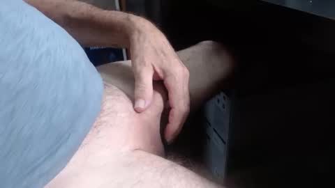 sliderguy699 online show from 10-13-25, 04:40