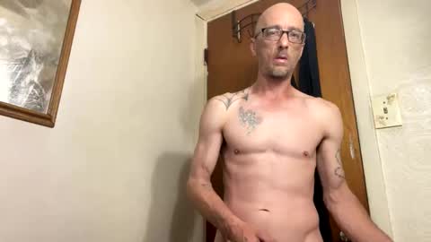 Snapshot of slim315488 chatting on 06-10-26, 08:52 slim315488 online show from 06-10-26, 08:52