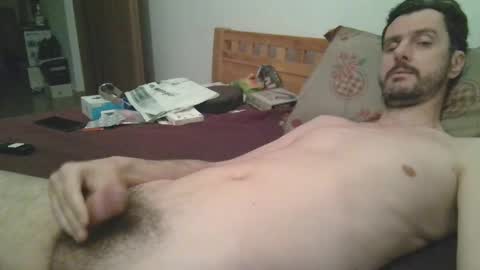 Snapshot of slim38 chatting on 03-04-26, 04:18 Alin online show from 03-04-26, 04:18