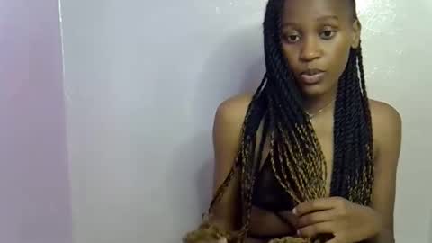 Snapshot of slim_alicia chatting on 09-22-25, 05:37 Alicia online show from 09-22-25, 05:37