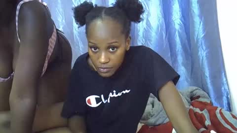 Snapshot of slim_alicia chatting on 11-07-25, 05:24 Alicia online show from 11-07-25, 05:24