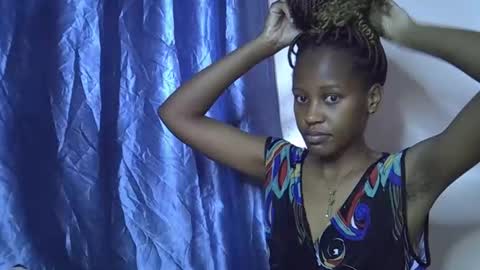 Snapshot of slim_alicia chatting on 11-27-25, 02:02 Alicia online show from 11-27-25, 02:02