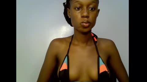 Snapshot of slim_candy12 chatting on 06-04-26, 07:36 Lily online show from 06-04-26, 07:36