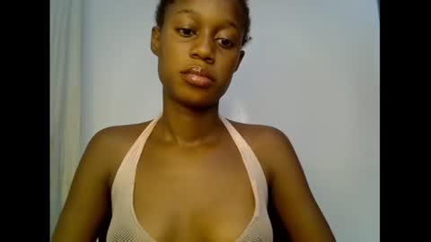 Snapshot of slim_candy12 chatting on 06-24-26, 08:24 Lily online show from 06-24-26, 08:24