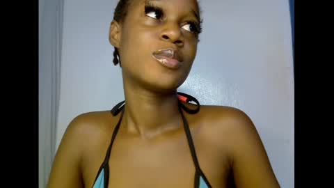 Snapshot of slim_candy12 chatting on 07-16-26, 07:58 Lily online show from 07-16-26, 07:58
