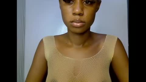 Snapshot of slim_candy12 chatting on 07-17-26, 07:26 Lily online show from 07-17-26, 07:26