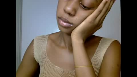 Snapshot of slim_candy12 chatting on 07-18-26, 07:45 Lily online show from 07-18-26, 07:45